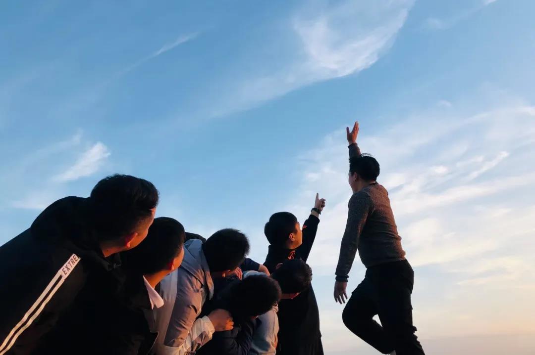 ��Ȧ��NO.40ح�ɳ�·�ϲ���ͯ�����ܶ�·��ά�ֵ���