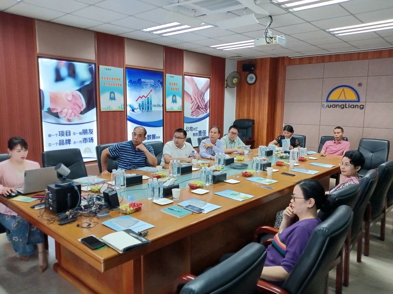 �����и����򵱾ֵ�ί���̻Ḩ��һ�й���CA88���Ż�����̸ͬı��չ