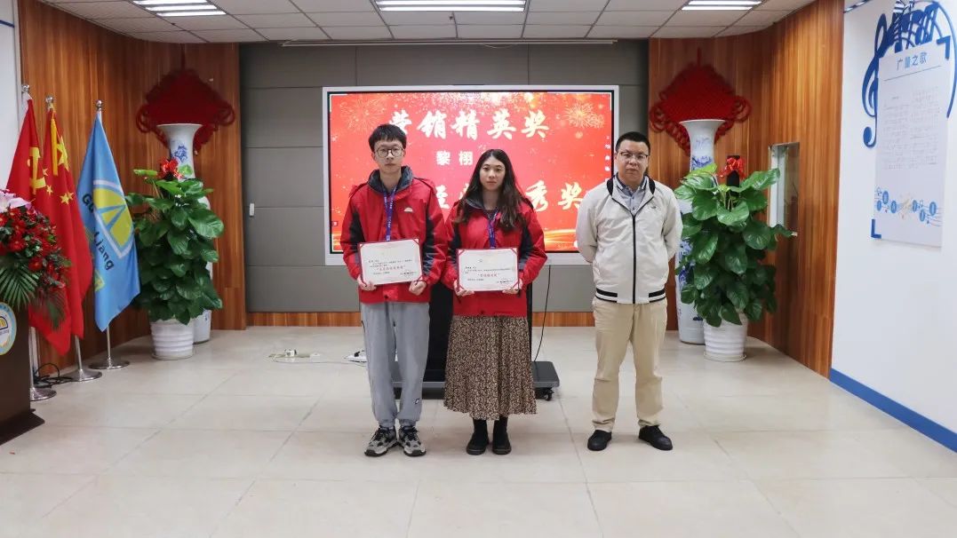 1675241434194974 1675241434194974