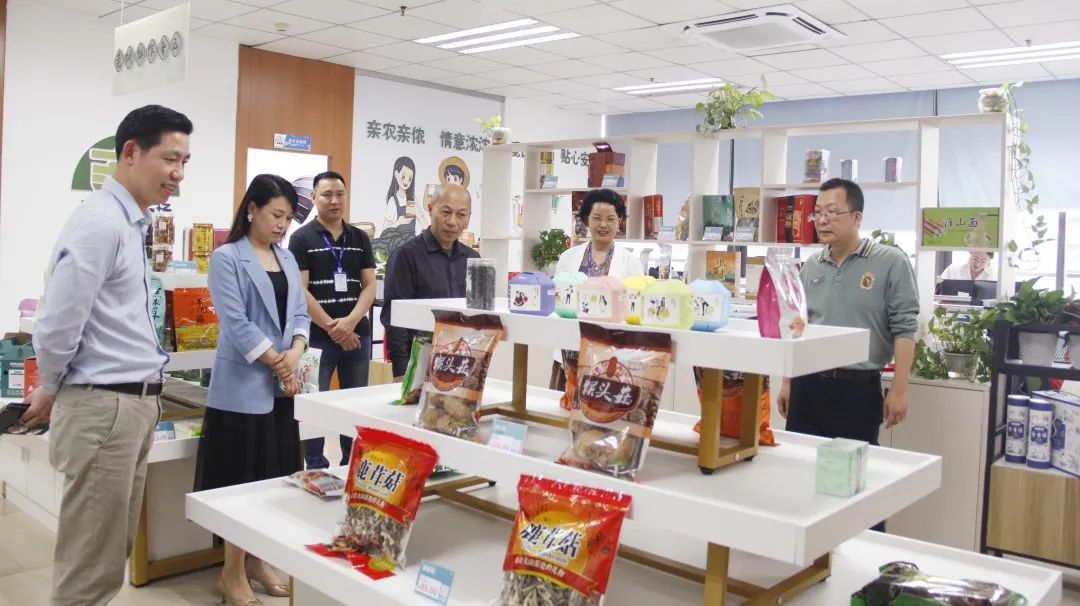 1681692838488198 200.jpg